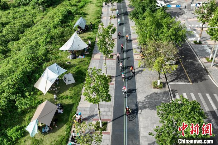 探访重庆礼嘉山城步道：勾连山水 惠民有感